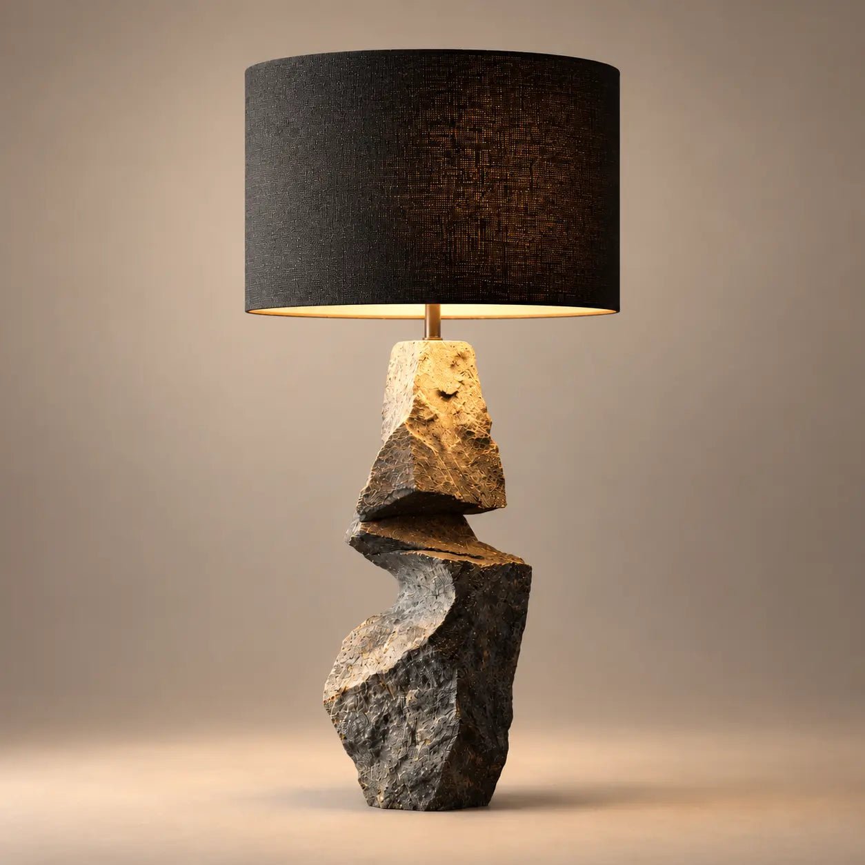 Stone Rift – Sculptural Faux-Stone Table Lamp - JART TEAM